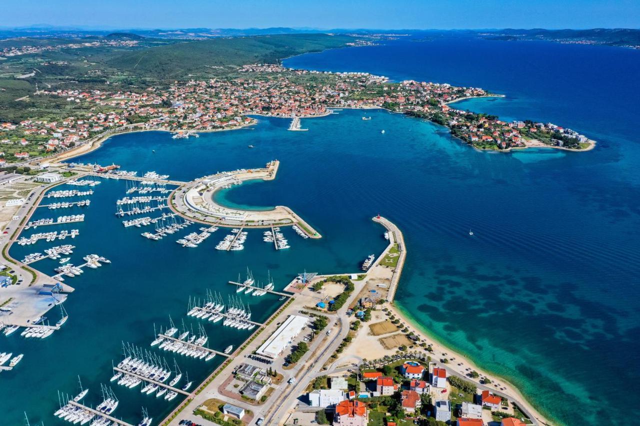 Apartments By The Sea Sukosan, Zadar - 5863 Exterior foto